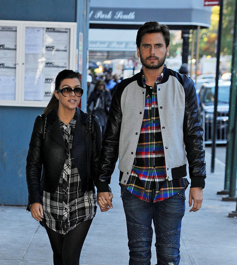 Kourtney Kardashian And Scott Disick Get Cozy In Beverly Hills,