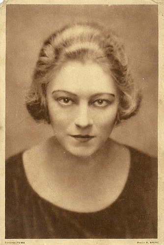 Eve Francis