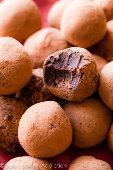 Chocolate Peppermint Truffles --Dark chocolate, peppermint, smooth, silky, simple chocolate goodness!