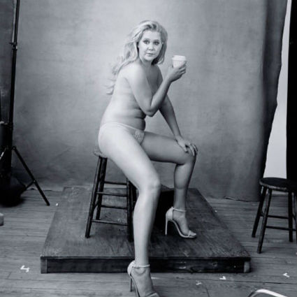 Amy Schumer Gets Naked For Annie Leibovitz, Shares Nude Photo Wi