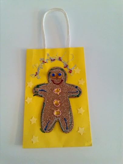 Gingerbread Man Craft Decoration for a DIY Gift Bag