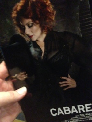 Sarah Dawn Finer som Sally Bowles