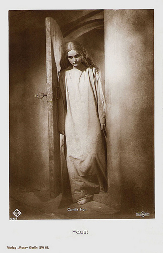 Camilla Horn, Faust