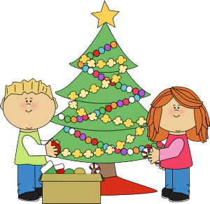 kids-decorating-christmas-tree