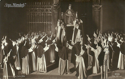 Maria Carmi in Das Mirakel