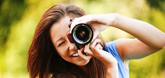 woman photographer: