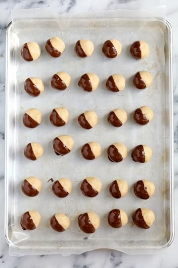 Mom's Peanut Butter Balls + Hallmark #keepsakeit Holiday