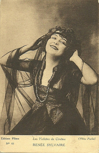 Renée Sylvaire