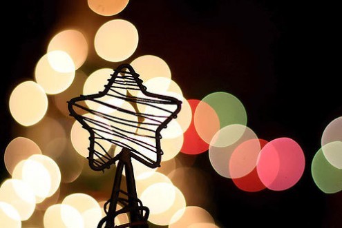 bokeh-christmas-christmas-lights-christmas-tree-lights-Favim.com-263937