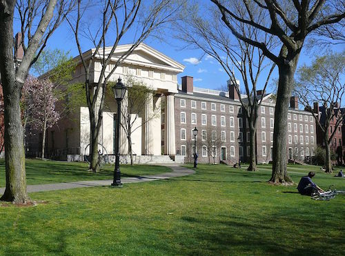 Brown_Campus_Manning_Hall.JPG