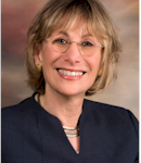 Lhea Scotto-Laub headshot