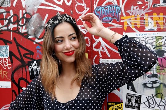 Headbands-How-To-Style-Inspiration-Man-Repeller---33