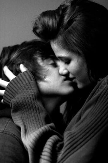 affectionate kissing: