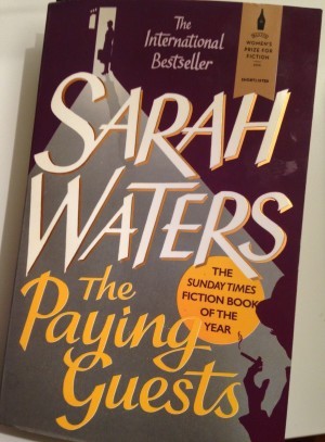 Den här läser jag (mest när jag går ner i källaren för att gå på toa). Hon är så otroligt skicklig.