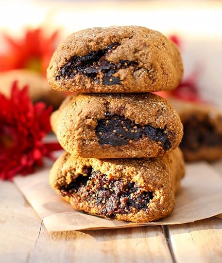 Gingerbread Fid Bars from feastingonfruit.com