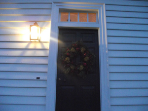 Most of the doors in the 18th century were decorated with greenery and a wreath made up of fruits, usually apples and pears or oranges.