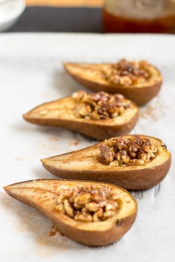 Cinnamon Baked Pears from hurrythefoodup.com