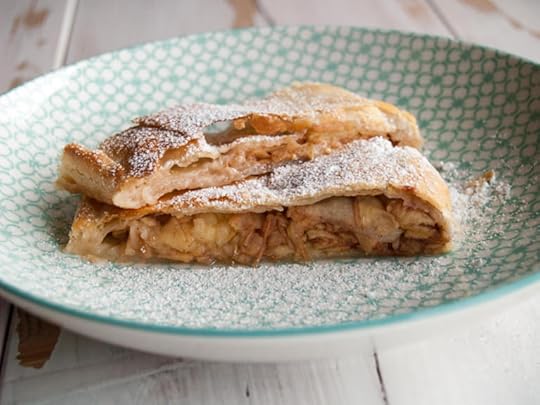 3-Ingredient Apple Strudel from elephantasticvegan.com