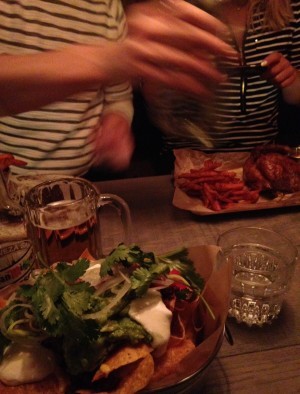 Huvudrätten med vegetariska nachos!