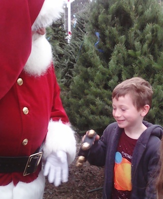 Nate & Santa325