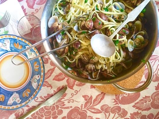 Spaghetti alle Vongole Elizabeth Minchilli