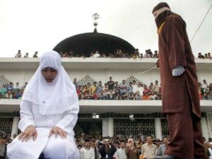 sharia-caning-ap-640x480