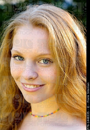 red-hair-with-freckles/