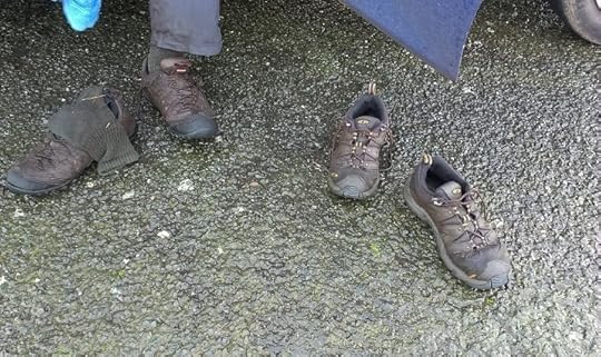 12_Shoesnsocks_Carpark