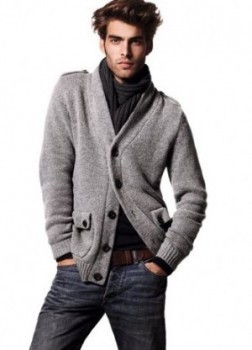 Jon-Kortajarena-for-HM-Get-Warm-MaleModelSceneNet-04-300x416