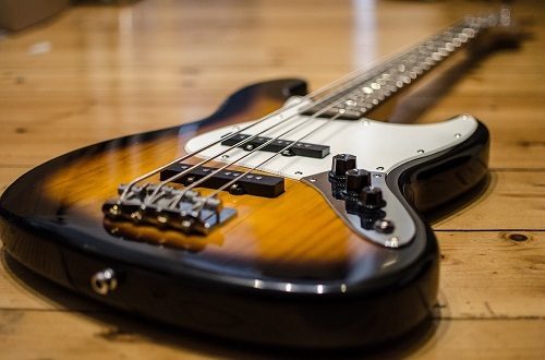 bass-guitar-913092_1280