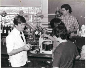 Chem_lab_at_FDU_op_800x638