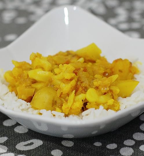 Slow Cooker Potato Cauliflower Curry (Aloo Gobi) Recipe