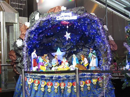 Christmas-celebrations-at-spencer-plaza-chennai