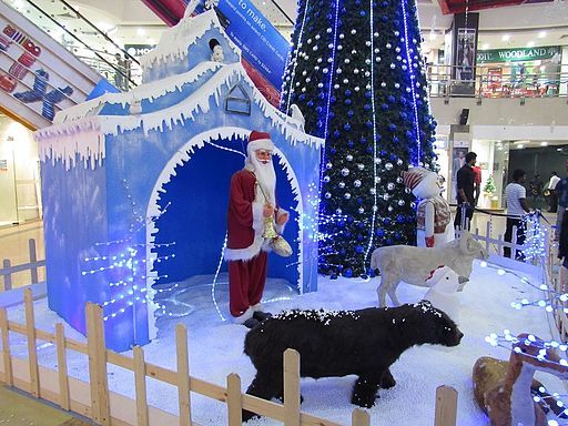 Christmas-decoration-at-skywalk-mall-chennai