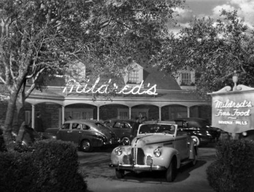 MildredPierceexteriorofRestaurant4