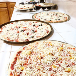 many pizzas
