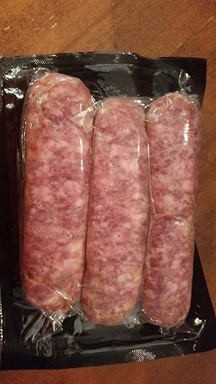 Sausages! I love sausages. And these look great. Good color, no noticeable odor. Looks exactly like what I'd get from the store.