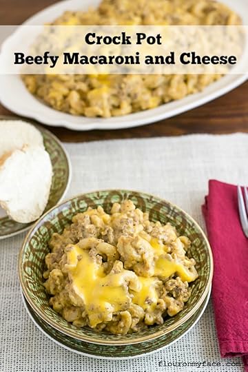 Crock Pot Beefy Macaroni and Cheese recipe tastes just like Cheeseburger Macaroni via flouronmyface.com