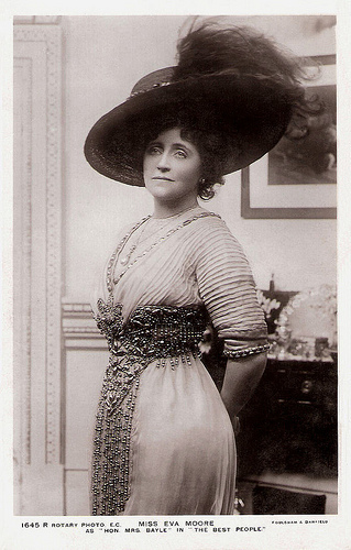 Eva Moore