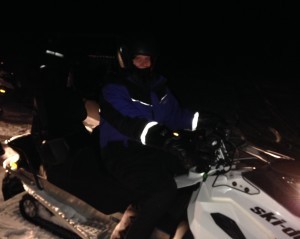 Det var ju becksvart ute, men så här såg jag ut på skotern.