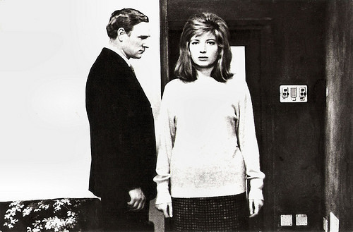 Monica Vitti and Richard Harris in Il deserto rosso (1964)