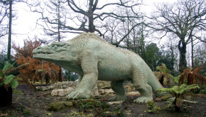 London_-_Crystal_Palace_-_Victorian_Dinosaurs_1