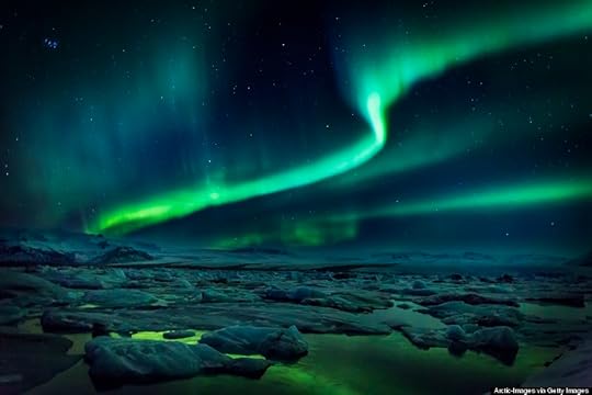 o-AURORA-BOREALIS-ICELAND-900