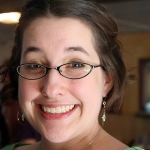 elle clouse author pic