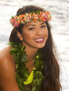 woman with flowers: 