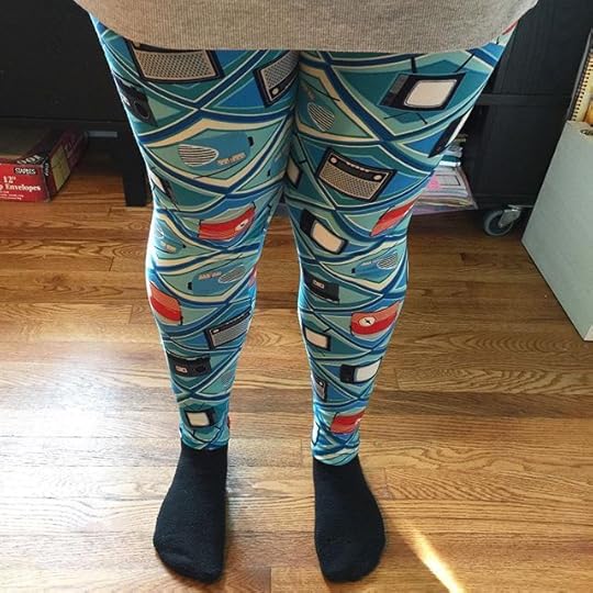 New #lularoe leggings! These are a bit wild for me but I love them. #dailyphoto #365days #ig2016 #lularoeleggings #howiroe