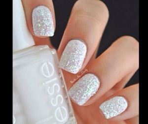 white snowflake nails