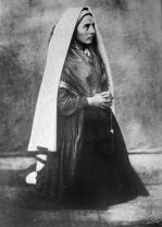 Bernadette Soubirous en 1861 photo Bernadou 4; nsomnia