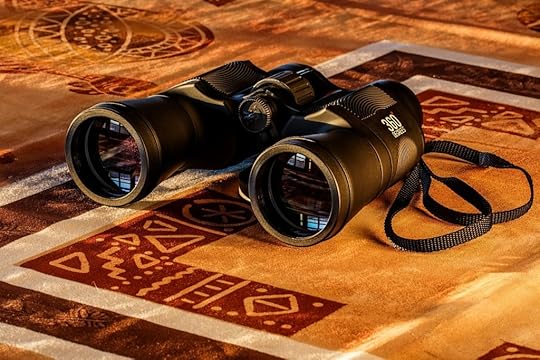 binoculars-431488_1280