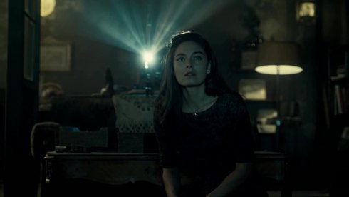 The-man-in-the-high-castle_Davalos